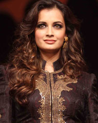 Dia Mirza