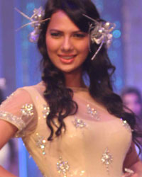 India Bridal Fashion Week 2013