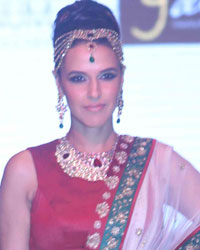 Neha Dhupia