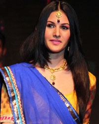 Amyra Dastur