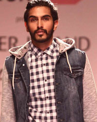 Jabong Presents River Island at LFW 2014