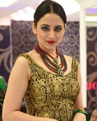 Zoya Afroz