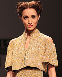 Kanika Saluja Show at WIFW SS 2015