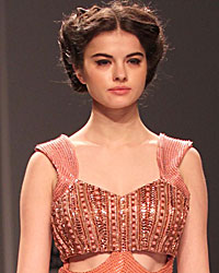 Kanika Saluja Show at WIFW SS 2015