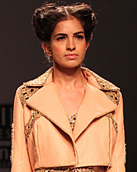 Kanika Saluja Show at WIFW SS 2015