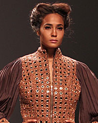 Kanika Saluja Show at WIFW SS 2015