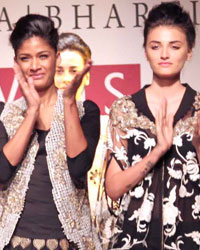 Kavita Bhartia Show at WIFW SS 2015