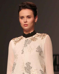 Kavita Bhartia Show at WIFW SS 2015