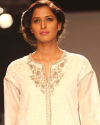 Krishna Mehta Show at LFW 2104