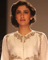 Krishna Mehta Show at LFW 2104