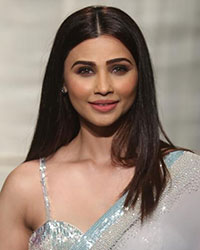 Daisy Shah