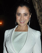 Simone Singh