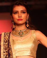 Mahabir Jewellers and KIK Jewels Show at IIJW 2014