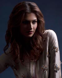 Maheen Karim unveils he latesr Eid Collection