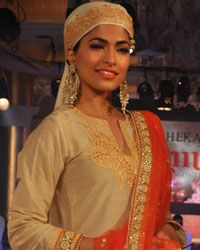 Maheka Mirpuri Show for Cancer Awareness