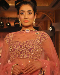 Maheka Mirpuri Show for Cancer Awareness