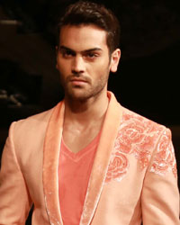 Manav Gangwani Show at Amazon India Fashion Week 2015