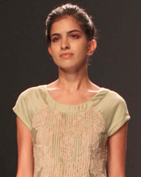 Manish Gupta Show at WIFW SS 2015