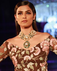 Manish Malhotra Show at Amazon India Fashion Week 2015