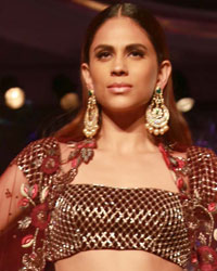 Manish Malhotra Show at Amazon India Fashion Week 2015