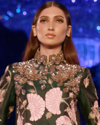 Manish Malhotra Show at Amazon India Fashion Week 2015