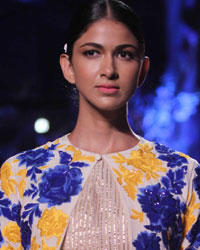 Manish Malhotra Show at LFW 2015