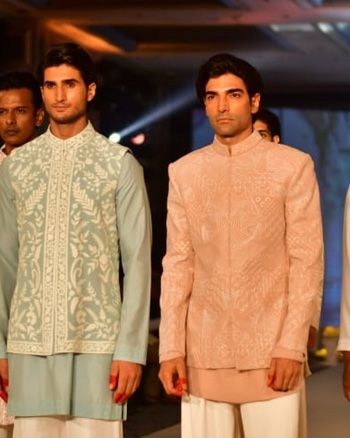 Manish Malhotra's show at an event ‘Namo Bharat: Walk for Courage, Walk for Service, and Walk for Heritage’ organised by the Indian Minorities Foundation