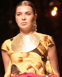 Masaba Show at WIFW SS 2015