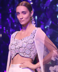 Masaba Show at WIFW SS 2015