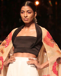 Masaba Show at WIFW SS 2015