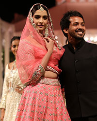 Spnam Kapoor with fashion designer Abhinav Mishra