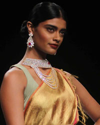 Moni Agarwal Show at India International Jewellery Week 2015