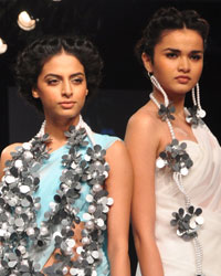 Mrinalini Chandra, Anushree Reddy and and Sougat Paul Show at LFW 2014