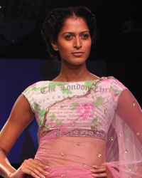 Mrinalini Chandra, Anushree Reddy and and Sougat Paul Show at LFW 2014