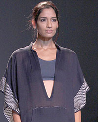 Mrinalini Show at WIFW SS 2015