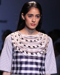 Nachiket Barve Show at WIFW SS 2015