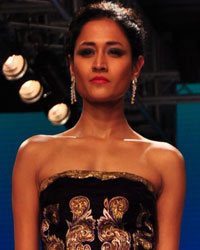 Narendra Kumar Show at LFW 2015