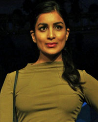 Narendra Kumar Show at LFW 2015