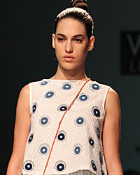 Neeta Bhargava Show at WIFW SS 2015