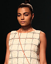 Neeta Bhargava Show at WIFW SS 2015