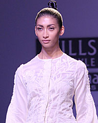 Neeta Bhargava Show at WIFW SS 2015