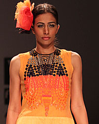 Niket Mishra Show at WIFW SS 2015