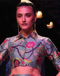 Nupur Kanoi and Payal Singhal Show at LFW 2014