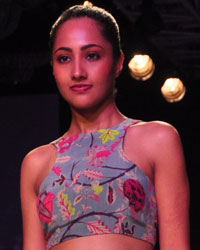 Nupur Kanoi and Payal Singhal Show at LFW 2014