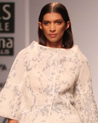 Pallavi Mohan Show at WIFW SS 2015