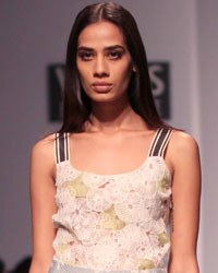 Pallavi Mohan Show at WIFW SS 2015