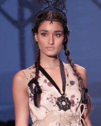 Paras and Shalini Show at WIFW SS 2015