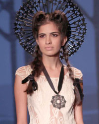 Paras and Shalini Show at WIFW SS 2015