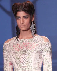 Paras and Shalini Show at Wills India Fashion Week Spring Summer 2015