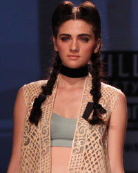 Paras and Shalini Show at WIFW SS 2015